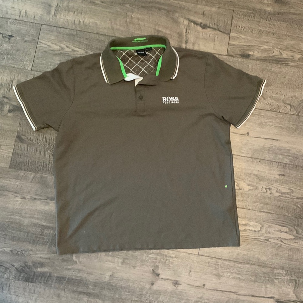 Hugo Boss Polo Boys size XL. Asking 40$(OBO)